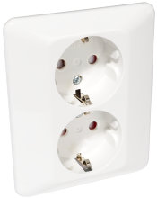 Stikkontakt dobbel m/jord innfelt